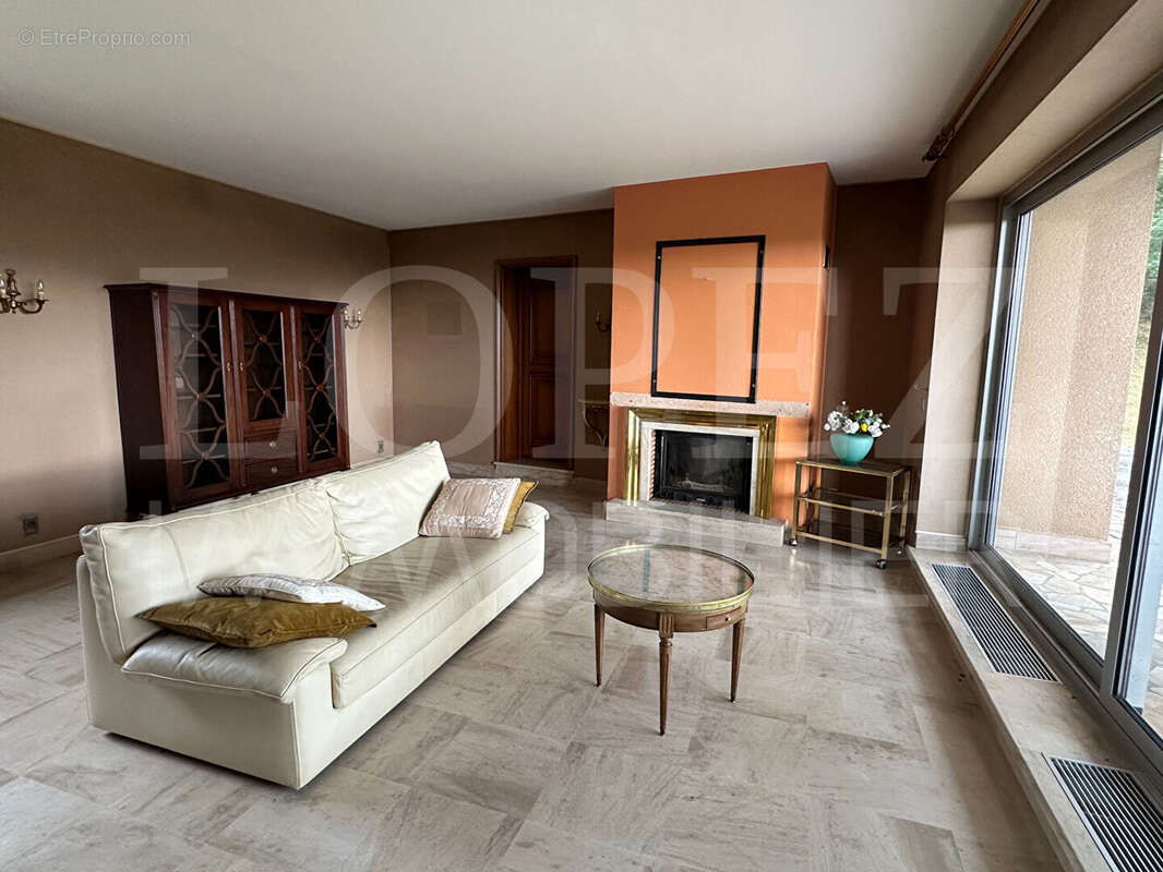 Maison à PONT-DE-LARN