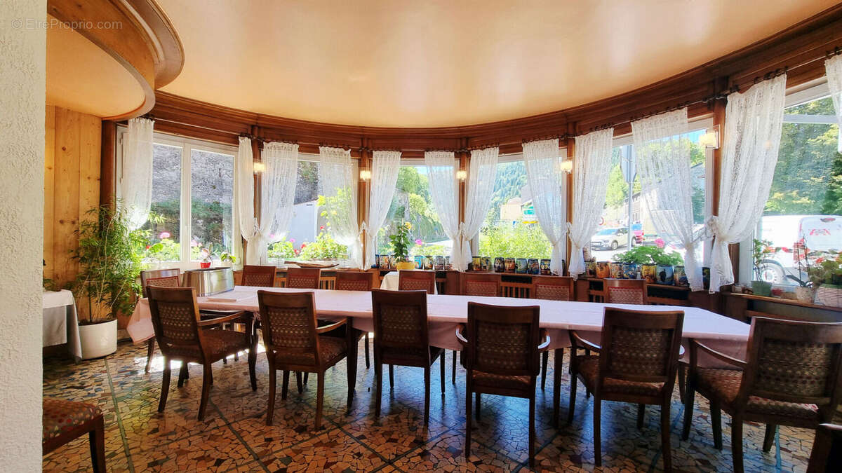 Commerce à SAINT-GERMAIN-DE-JOUX