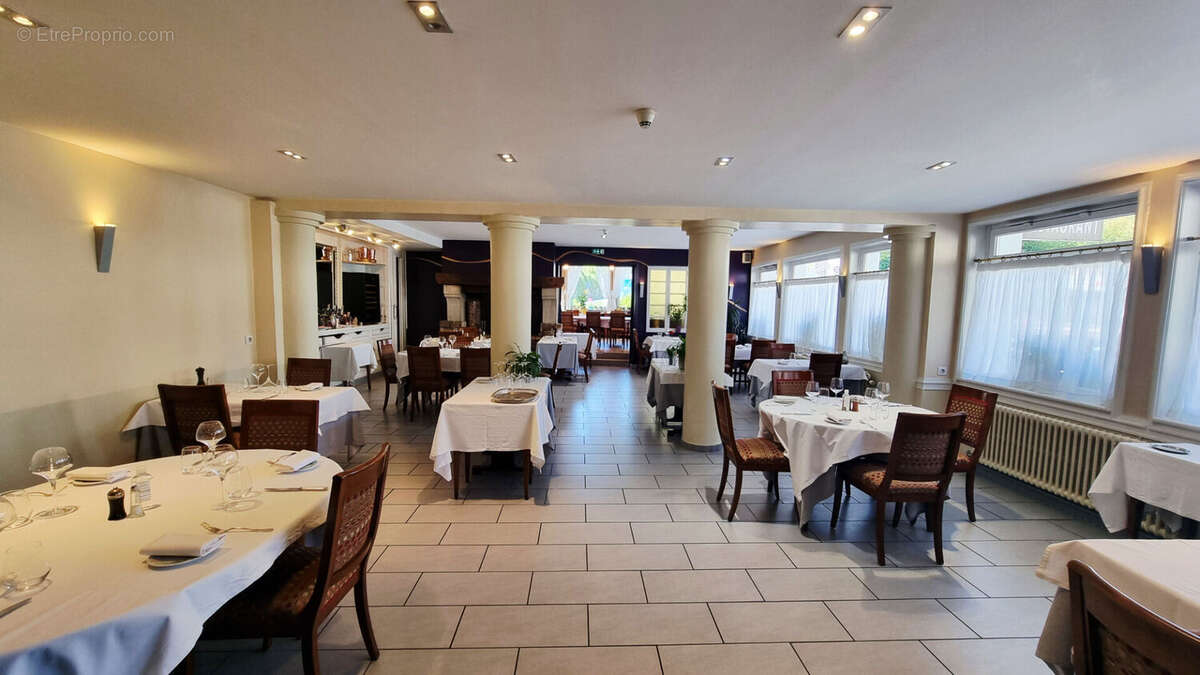 Commerce à SAINT-GERMAIN-DE-JOUX