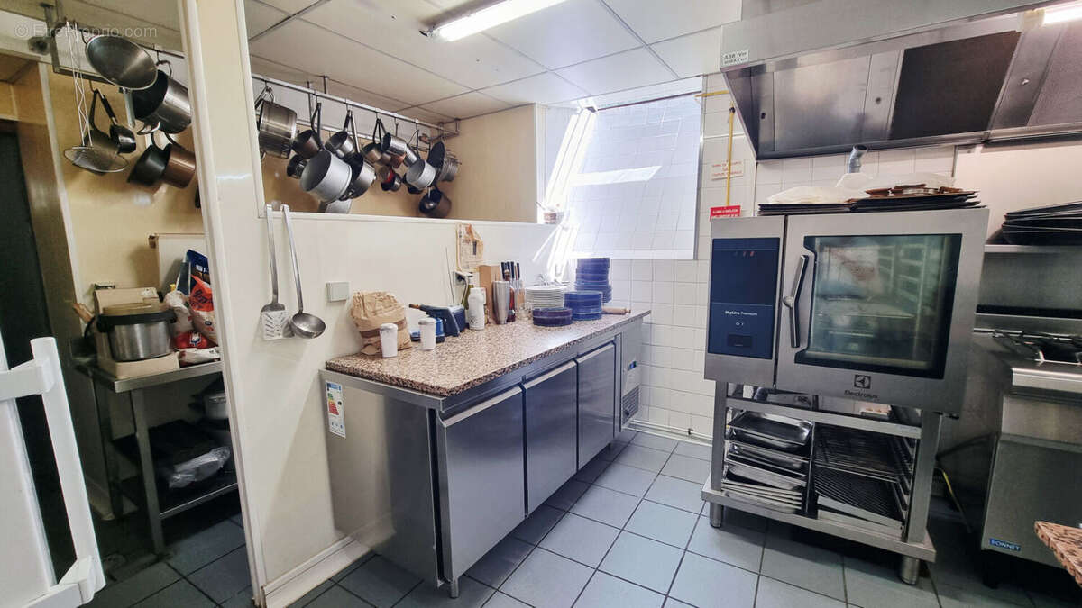 Commerce à SAINT-GERMAIN-DE-JOUX