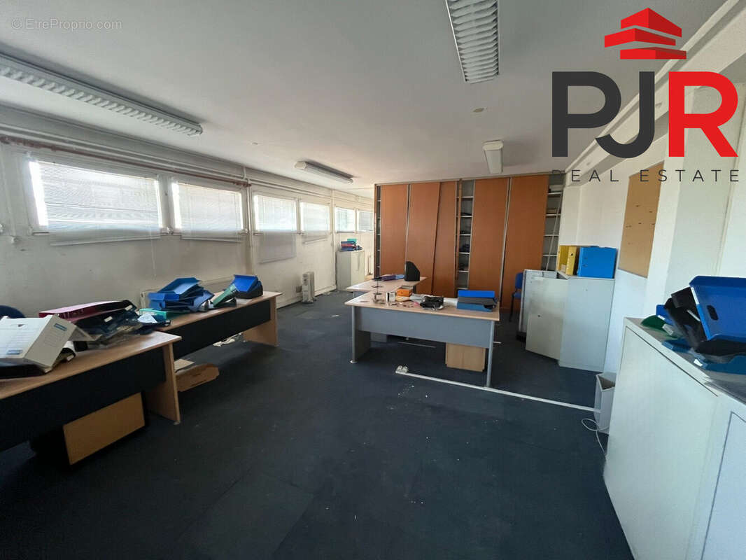 Commerce à MONCEL-LES-LUNEVILLE