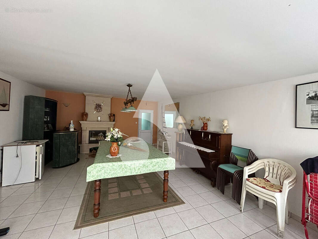 Maison à AUBERCHICOURT