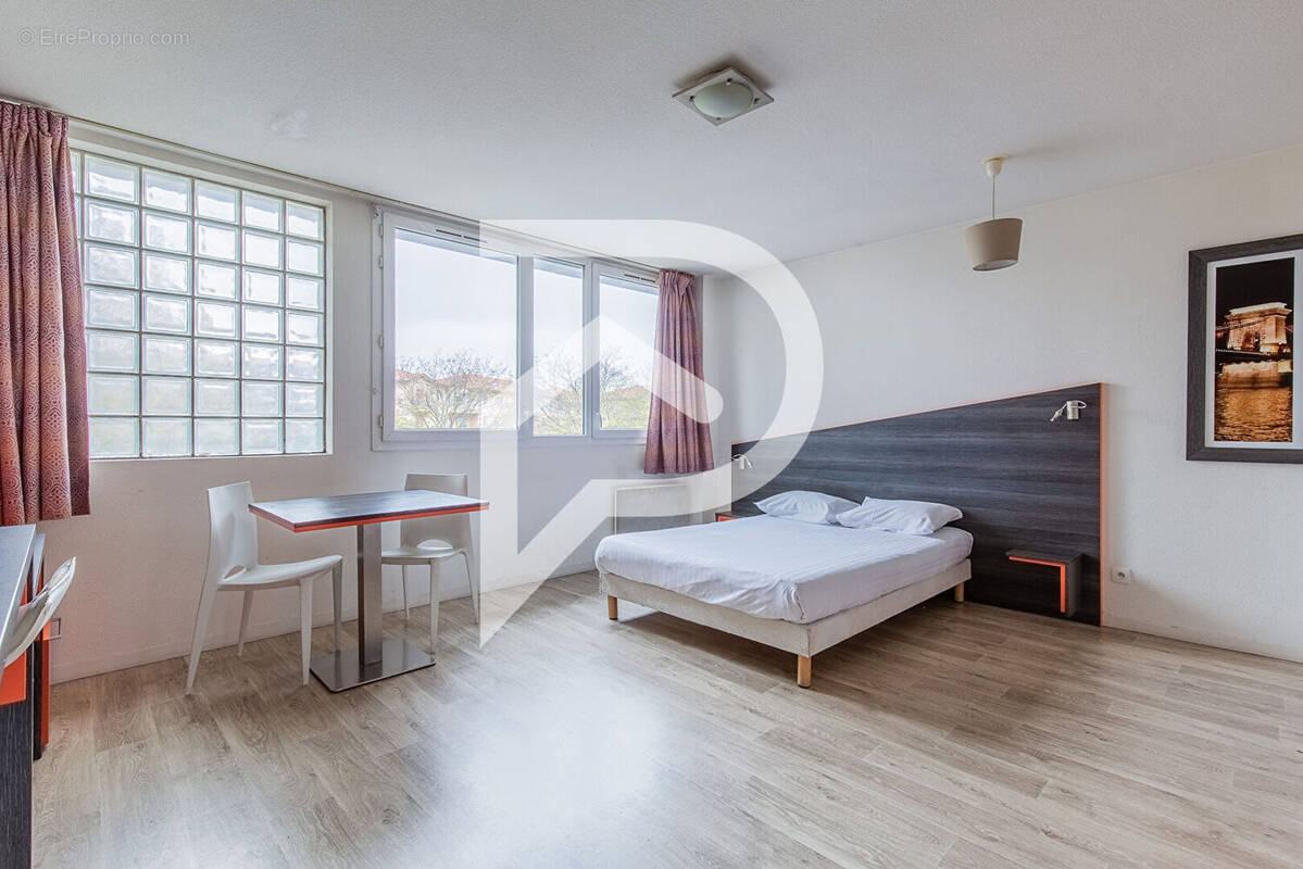 Appartement à CHEVILLY-LARUE