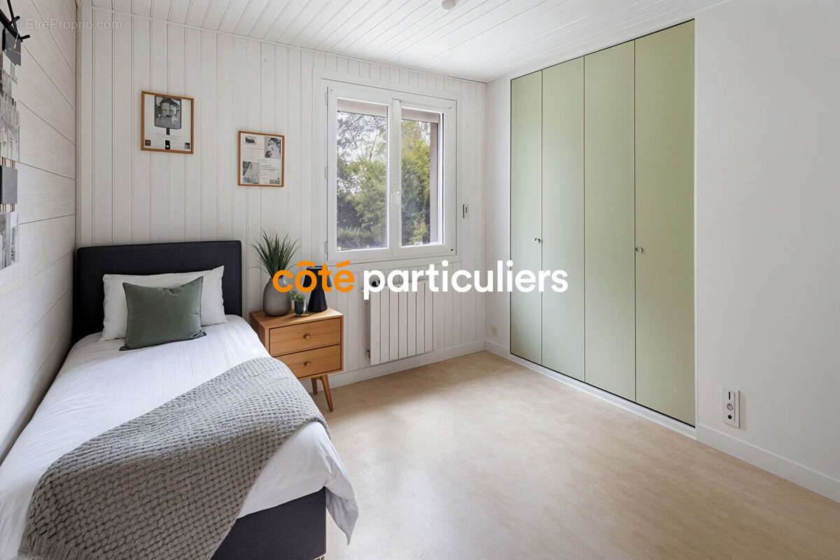 Maison à SAINT-MACAIRE-EN-MAUGES