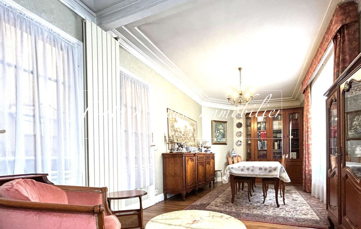 Appartement à FONTAINEBLEAU