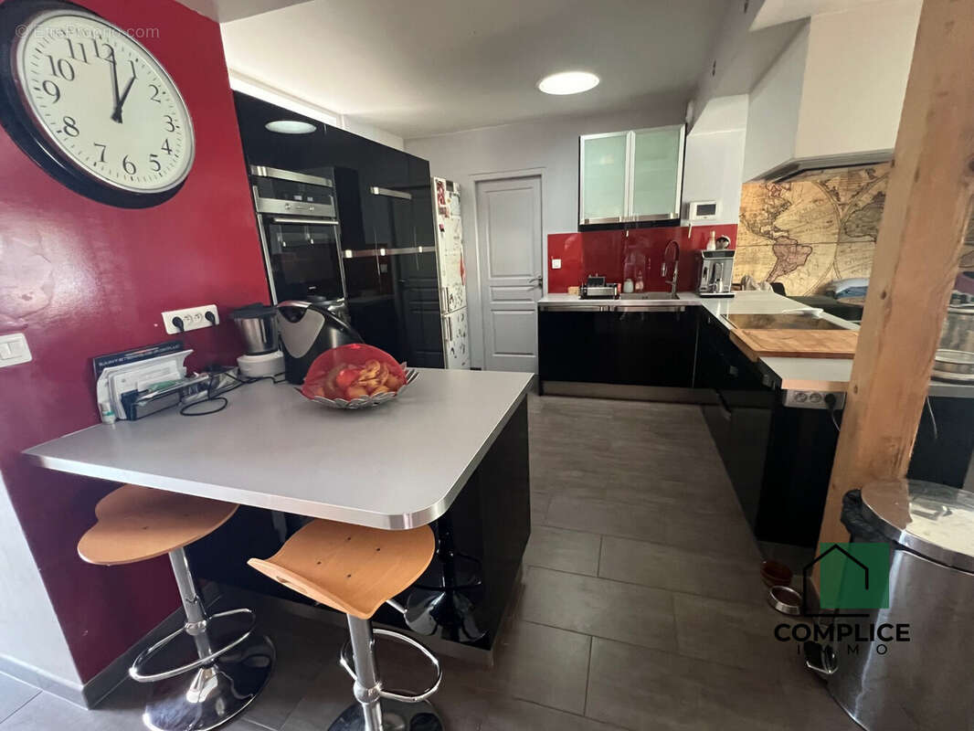 Maison à SAINT-ETIENNE-DE-MONTLUC