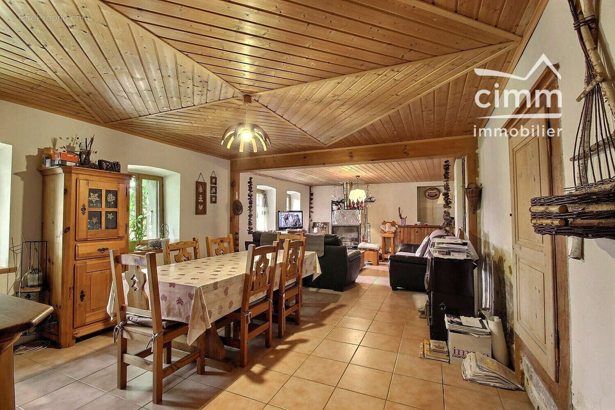 Maison à SAINT-SIGISMOND