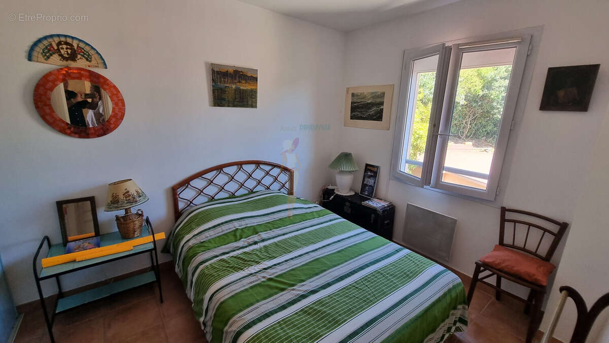 Maison à LES ISSAMBRES