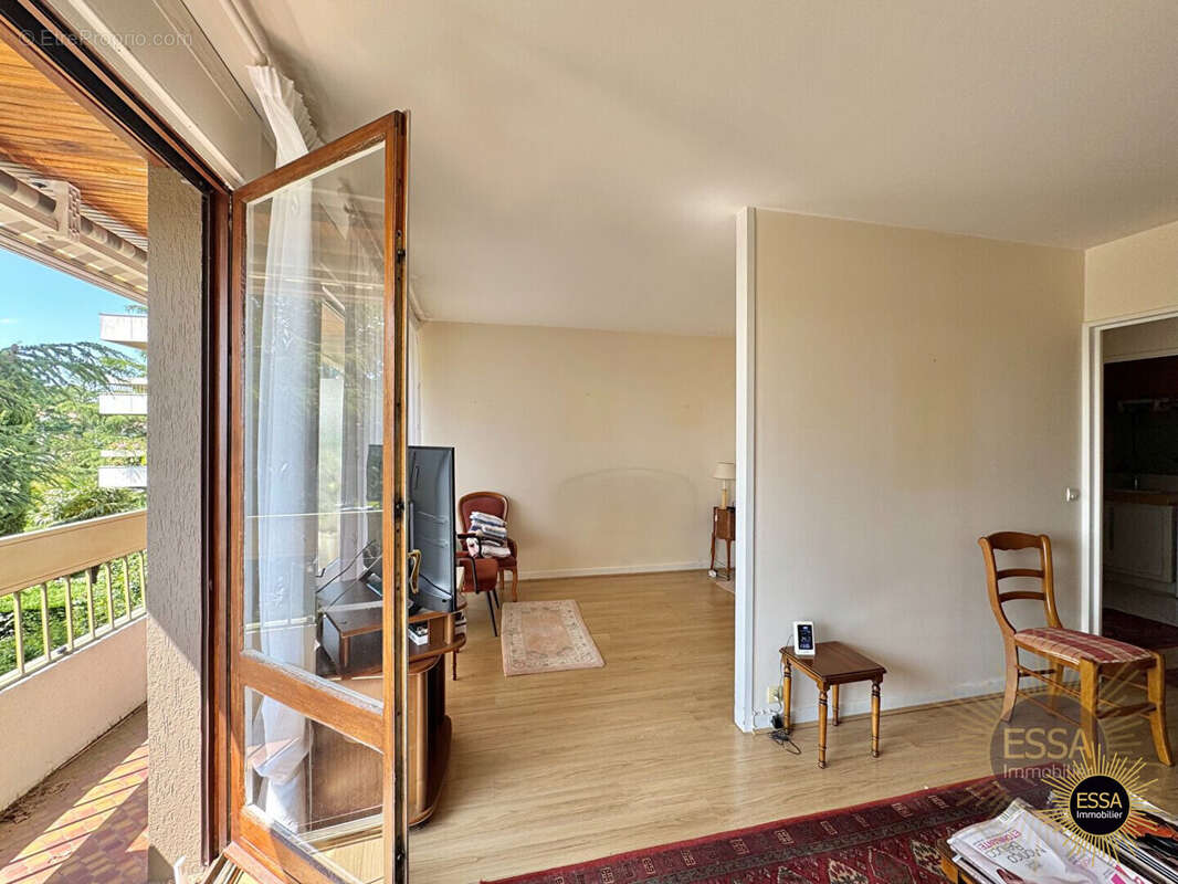 Appartement à NOISY-LE-ROI