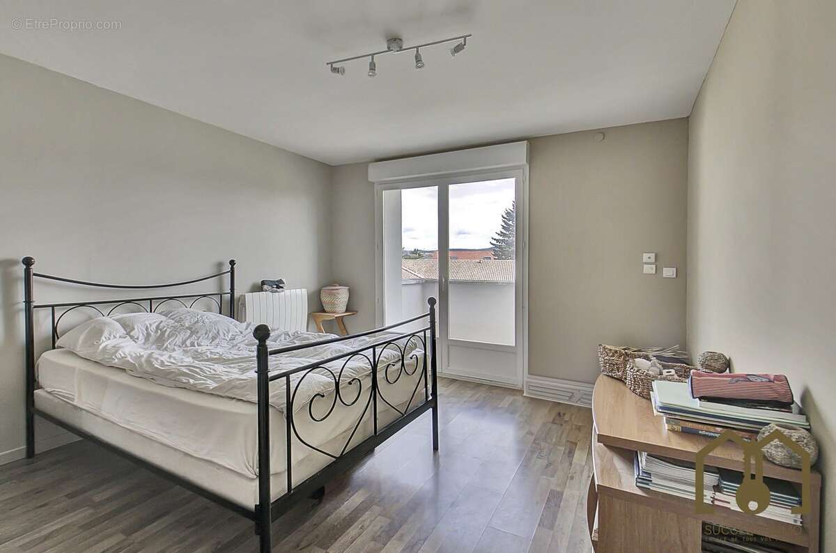 Maison à SAINT-ROMAIN-DE-JALIONAS