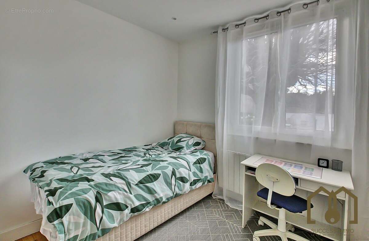 Maison à VAULX-EN-VELIN