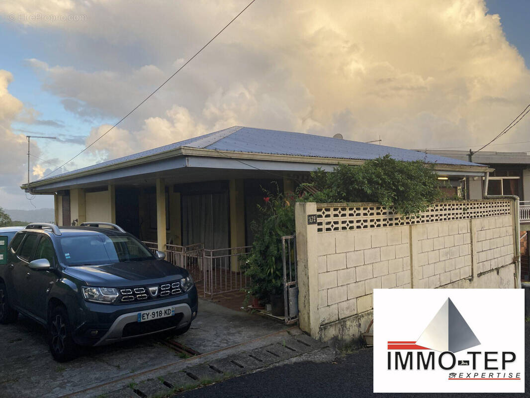 Maison à SAINT-JOSEPH