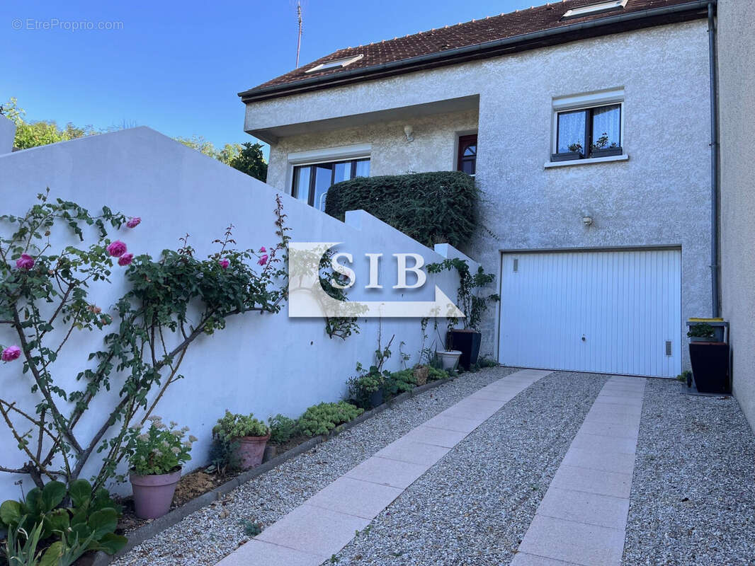 Maison à LONGPONT-SUR-ORGE