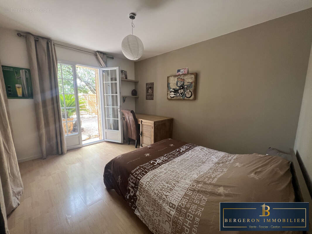 Maison à SAINT-CEZAIRE-SUR-SIAGNE