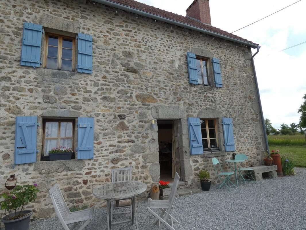 Maison à JARNAGES
