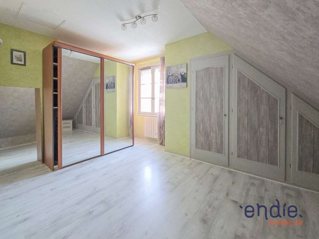 Maison à BESSAY-SUR-ALLIER