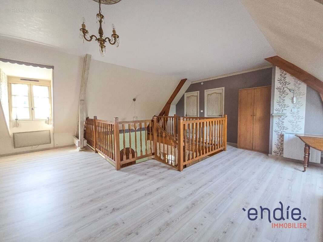 Maison à BESSAY-SUR-ALLIER