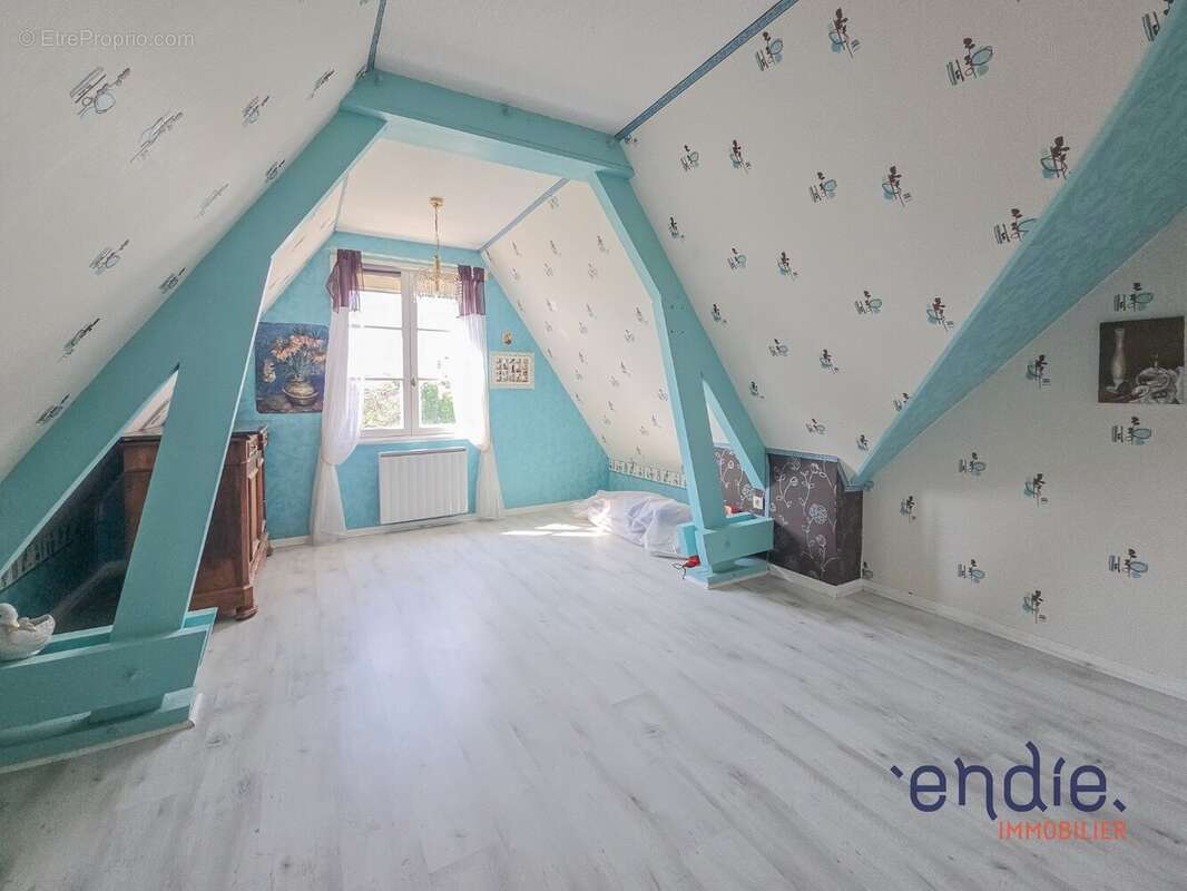 Maison à BESSAY-SUR-ALLIER