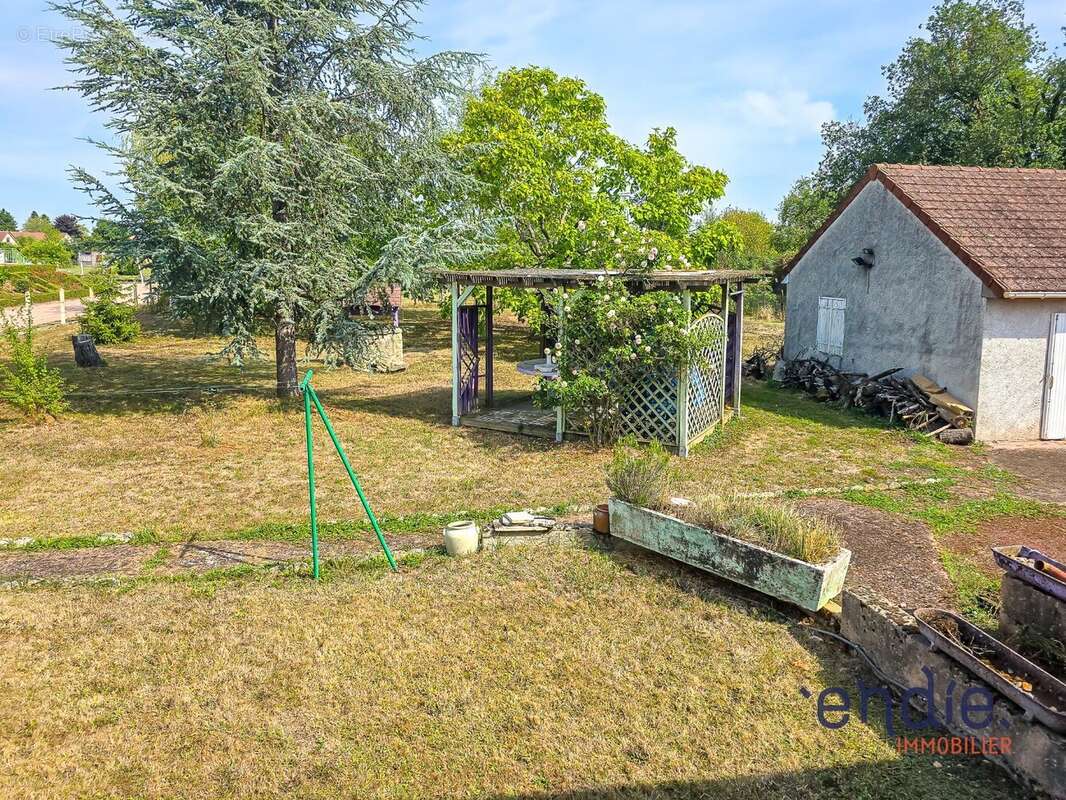 Maison à BESSAY-SUR-ALLIER