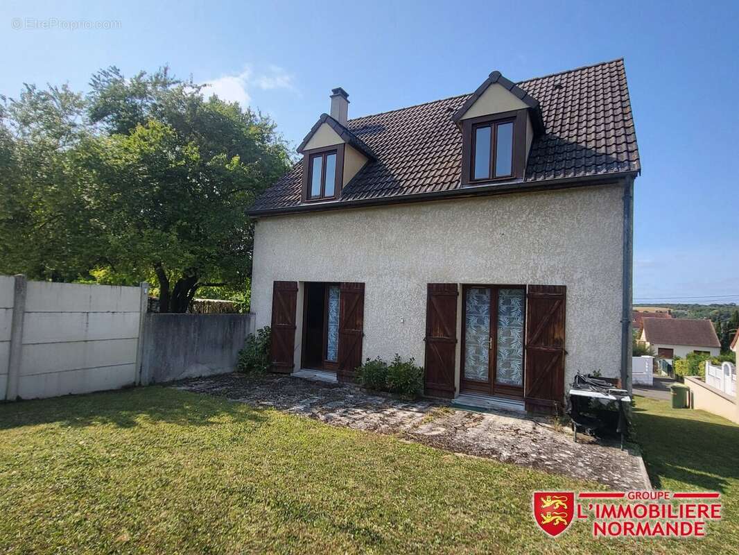 Maison à BONNIERES-SUR-SEINE