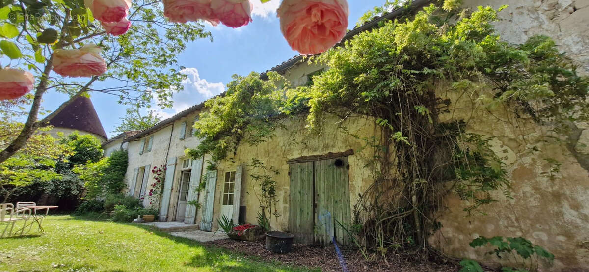 Maison à SAINT-FORT-SUR-GIRONDE