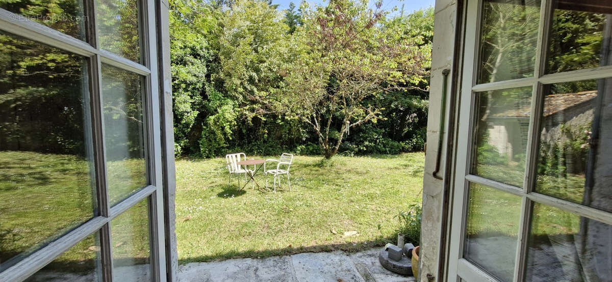 Maison à SAINT-FORT-SUR-GIRONDE