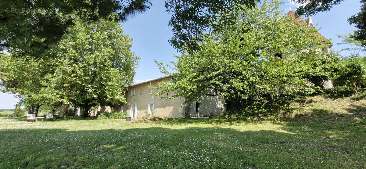 Maison à SAINT-FORT-SUR-GIRONDE