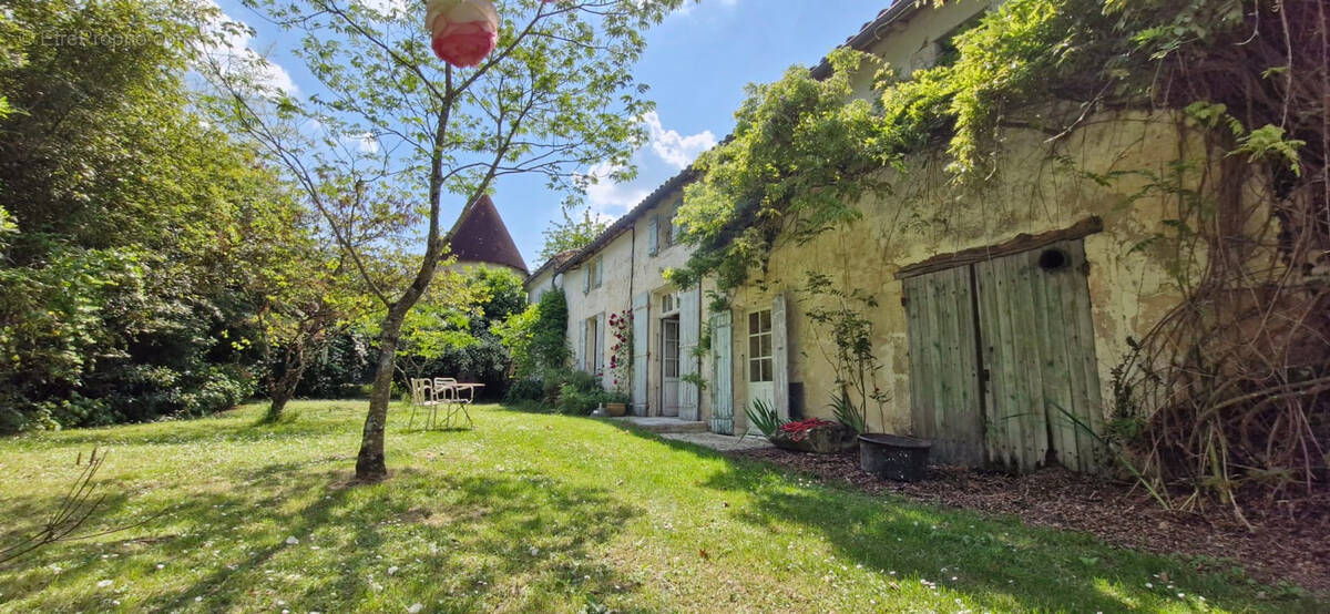 Maison à SAINT-FORT-SUR-GIRONDE