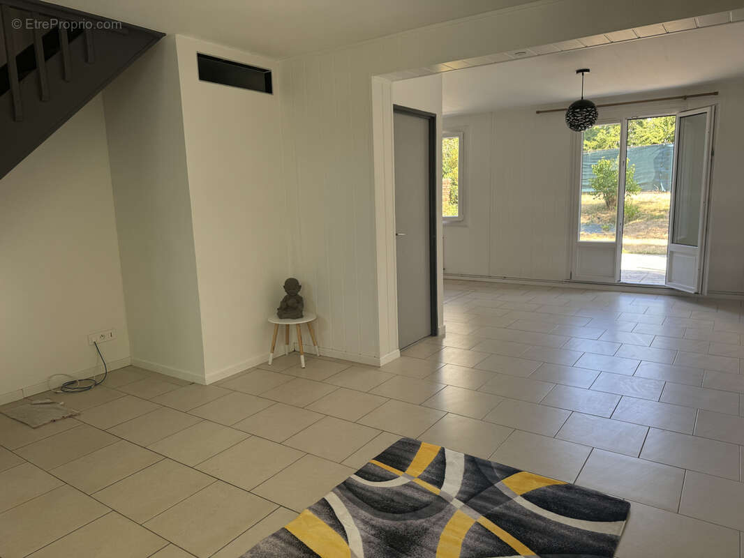 Maison à FLEURY-LES-AUBRAIS