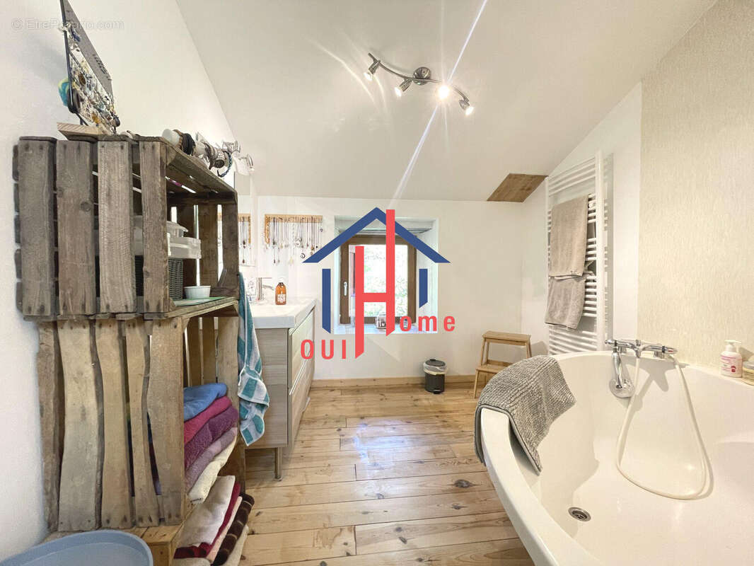 Maison à SANSSAC-L&#039;EGLISE