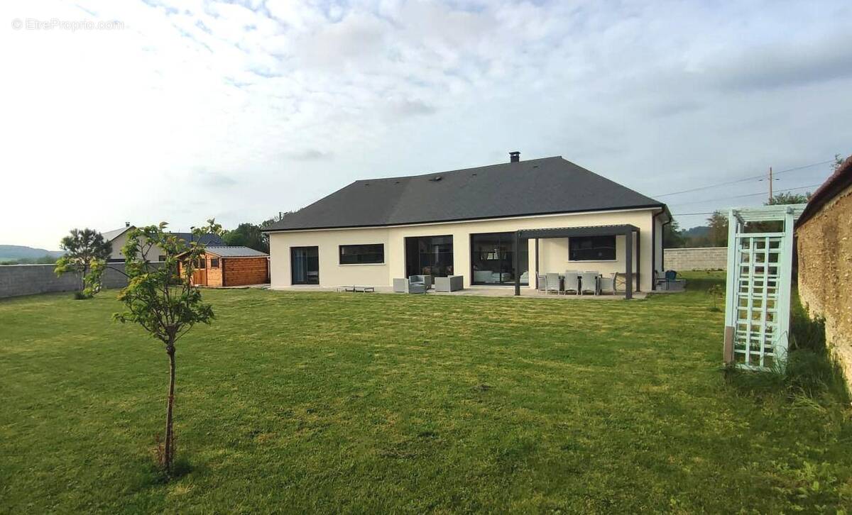 Maison à PACY-SUR-EURE