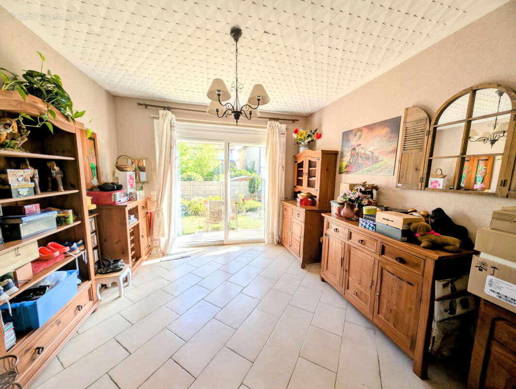 Maison à SAINTE-SAVINE