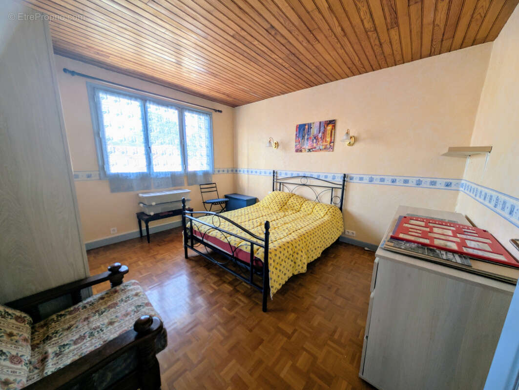 Maison à SAINTE-SAVINE