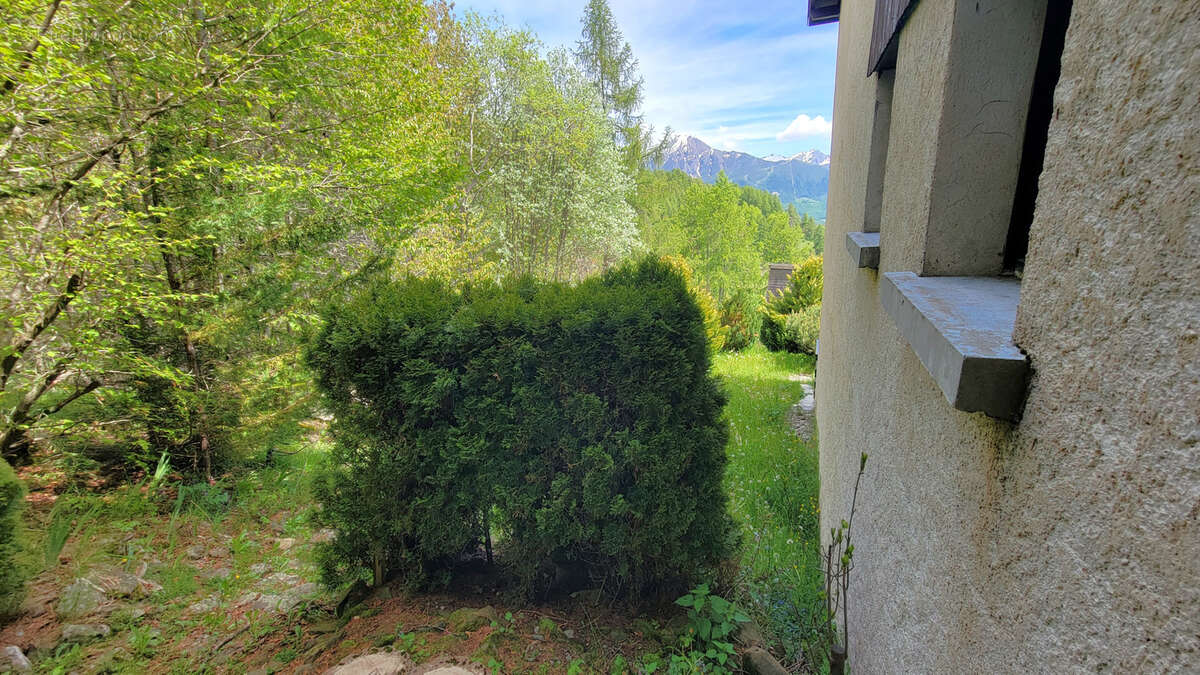 Appartement à SAINT-MICHEL-DE-CHAILLOL