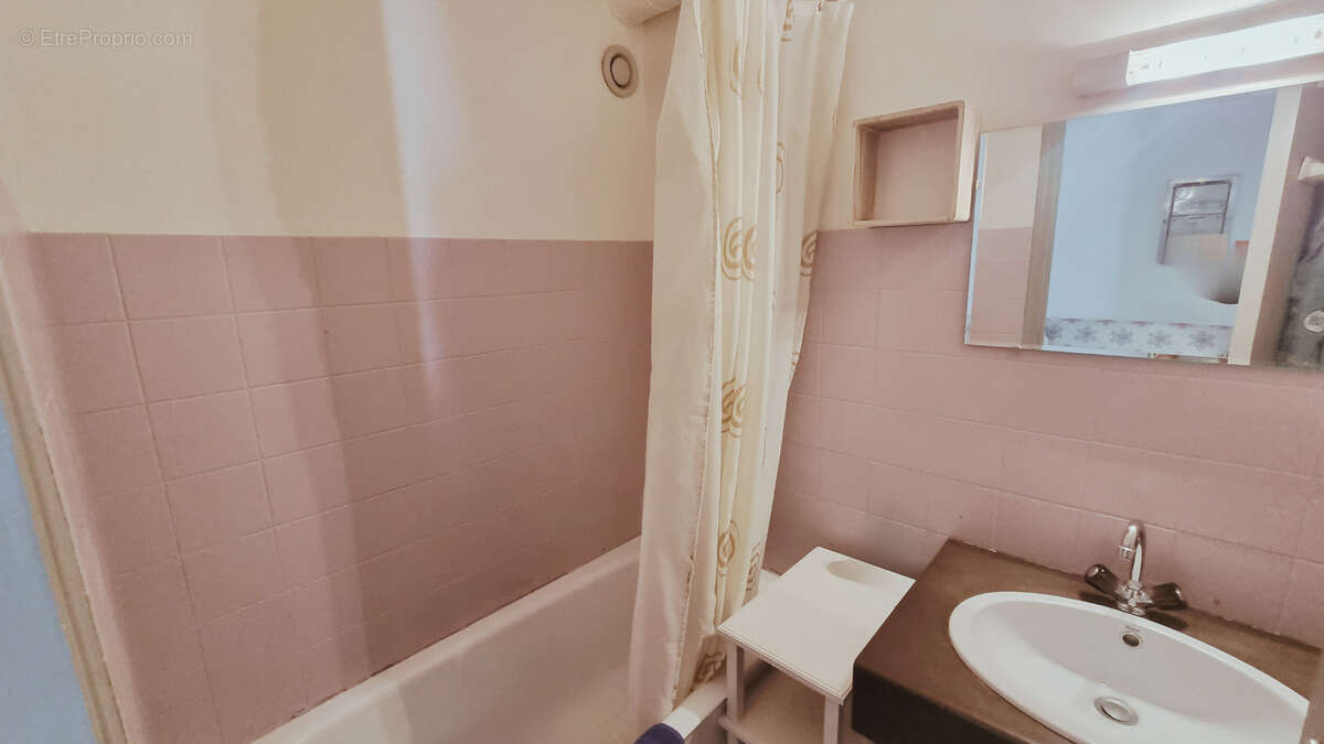 Appartement à SAINT-MICHEL-DE-CHAILLOL