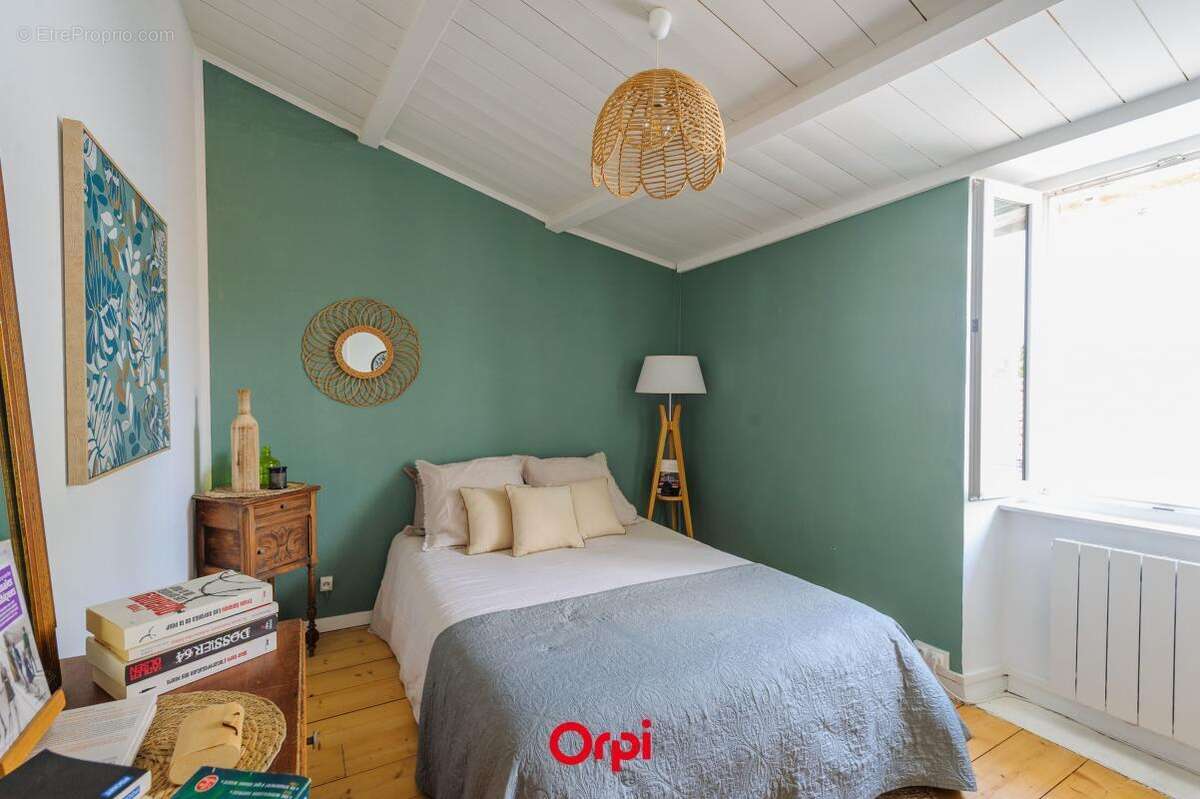 Maison à SAINTE-SOULLE