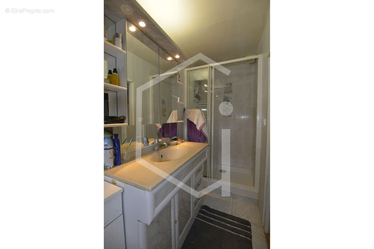 Maison à SAINT-VERAIN