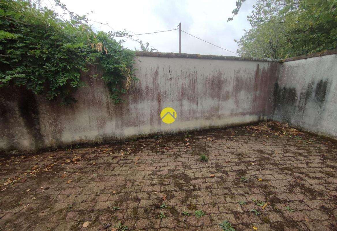 Maison à VAILLY-SUR-SAULDRE