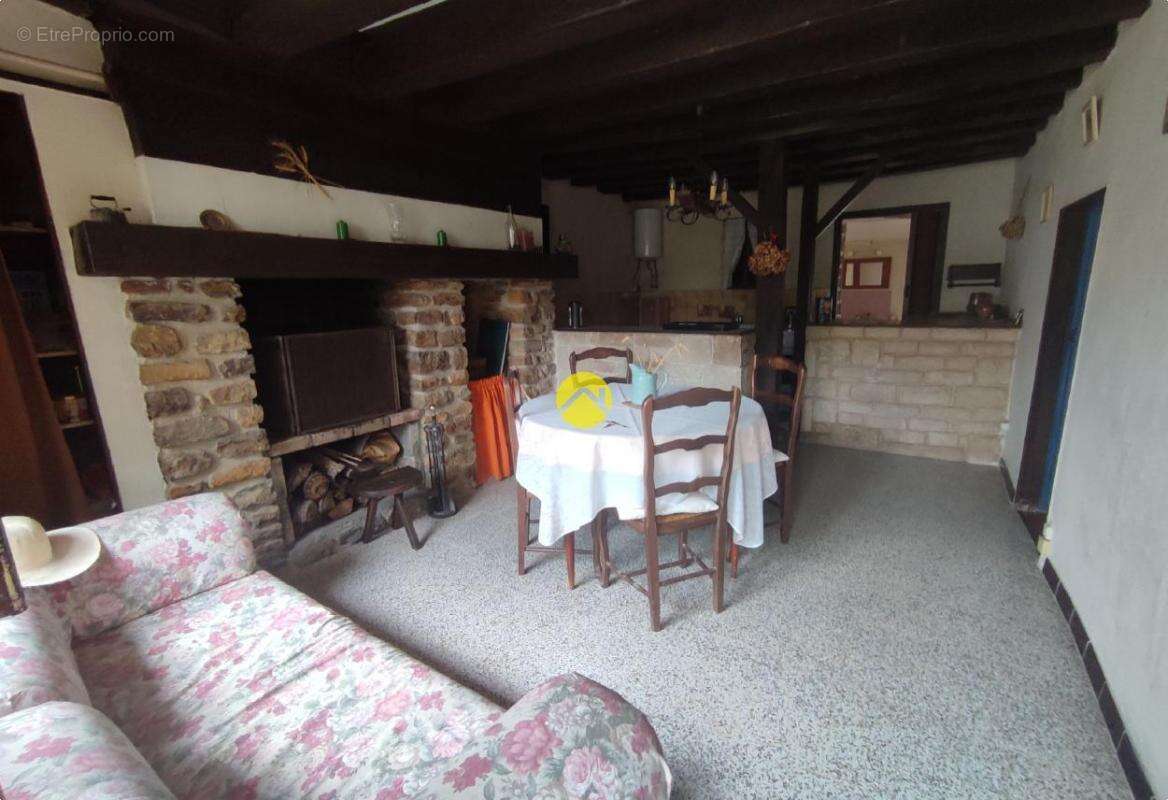 Maison à VAILLY-SUR-SAULDRE