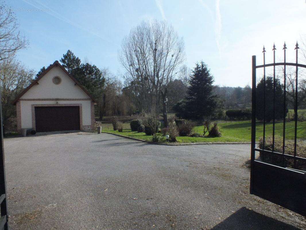 Maison à OUVILLE-LA-RIVIERE