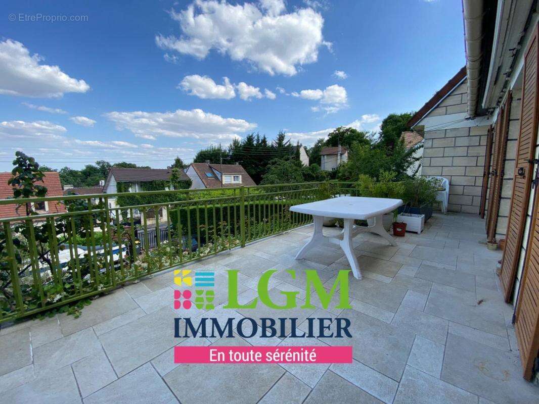 Maison à SAINT-BRICE-SOUS-FORET