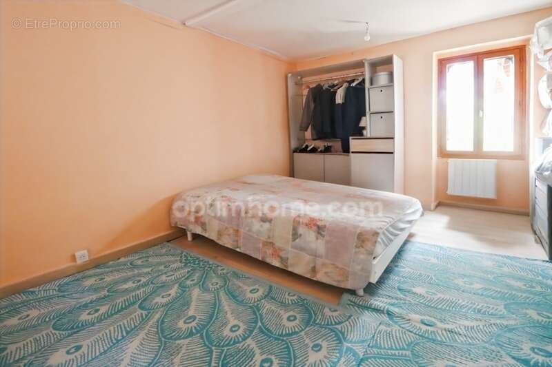 Maison à MAGNAC-LAVAL