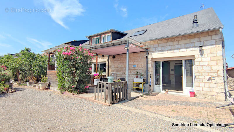 Maison à CRIQUEBEUF-SUR-SEINE