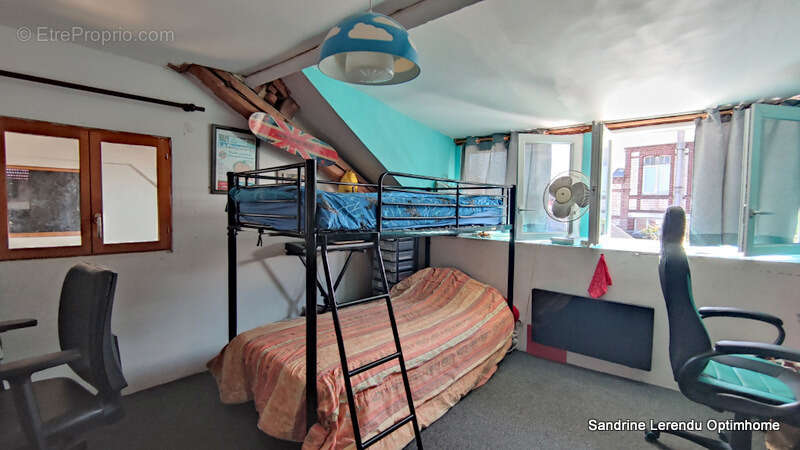 Maison à CRIQUEBEUF-SUR-SEINE