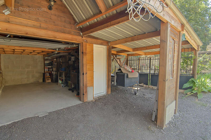 Maison à CRIQUEBEUF-SUR-SEINE