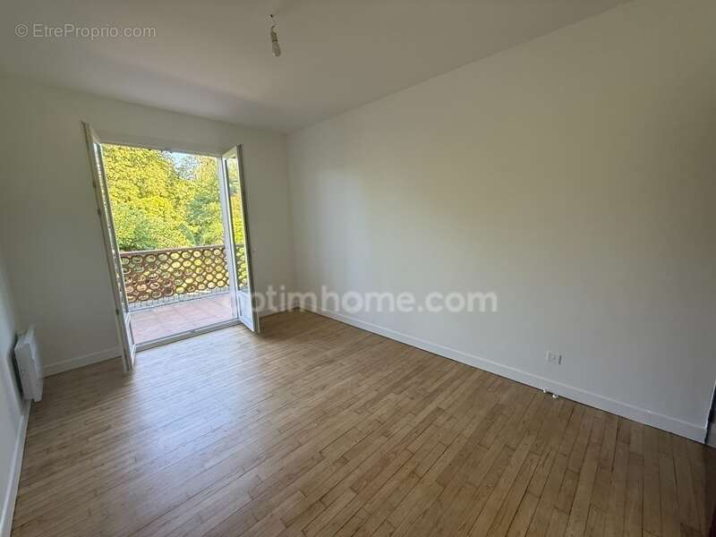 Maison à MONTAIGUT-SUR-SAVE