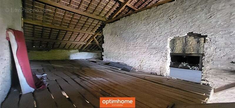 Maison à LES VOIVRES