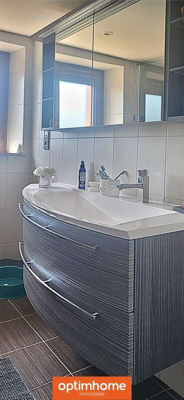 Maison à LES VOIVRES