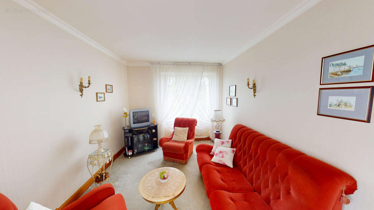 Maison à SAINT-JEAN-TROLIMON