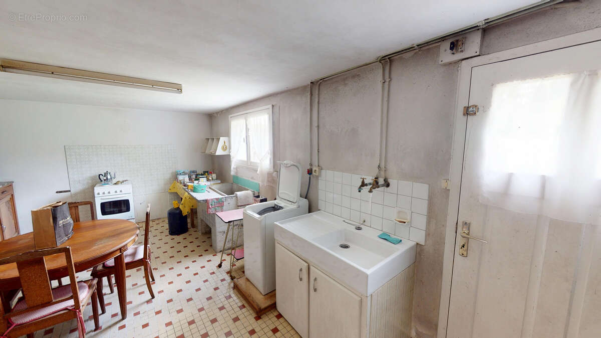 Maison à SAINT-JEAN-TROLIMON